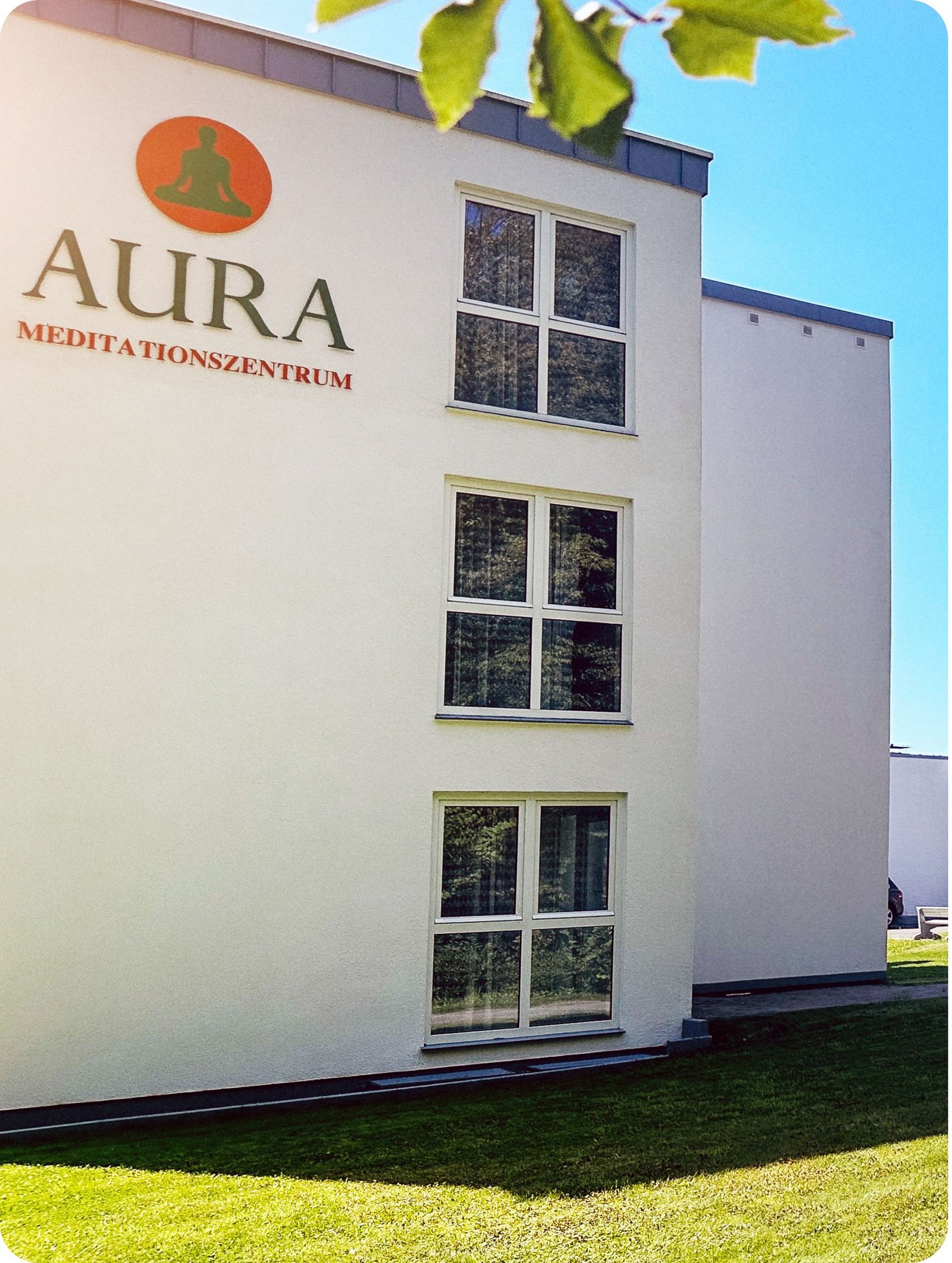 Gebäude des Meditationsretreat in Bad Meinberg mit Oum